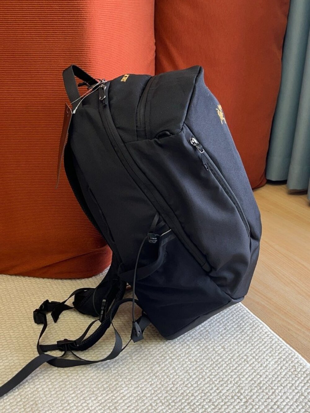 Arc'teryx Mantis 26 Backpack Bag - Picture 8 of 9